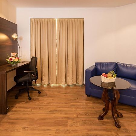 Goldfinch Hotel Bangalore Eksteriør bilde
